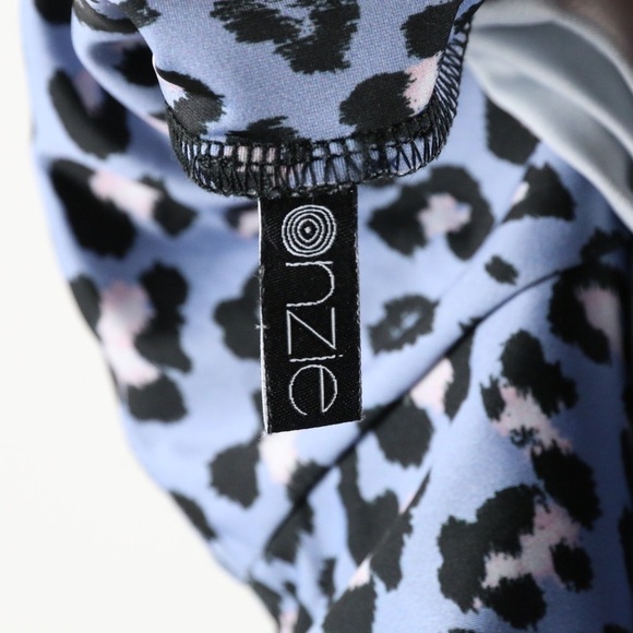 Onzie High Waisted Cheetah Leggings - Picture 7 of 8
